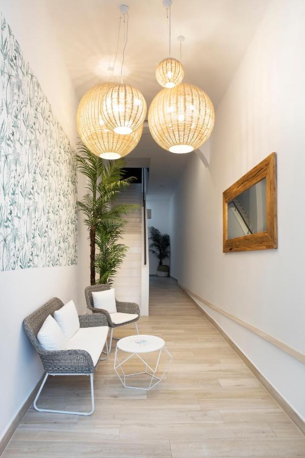 Urban Suites Sitges Apartments المظهر الخارجي الصورة